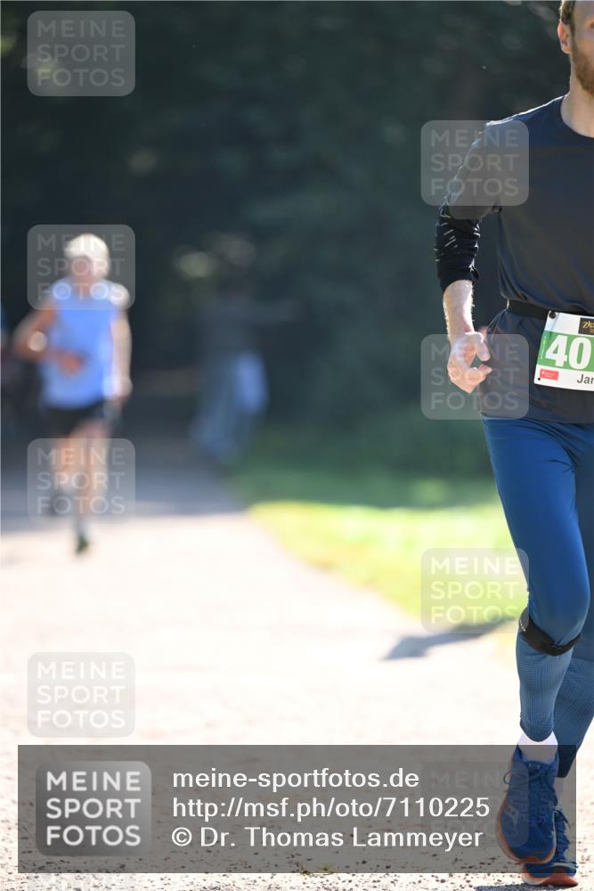 22.09.2024 - 32. Volkslauf durch das schöne Alstertal Dr. Thomas Lammeyer http://msf.ph/oto/7110225 22.09.2024 10:50:08 Laufen 40 meine-sportfotos.de