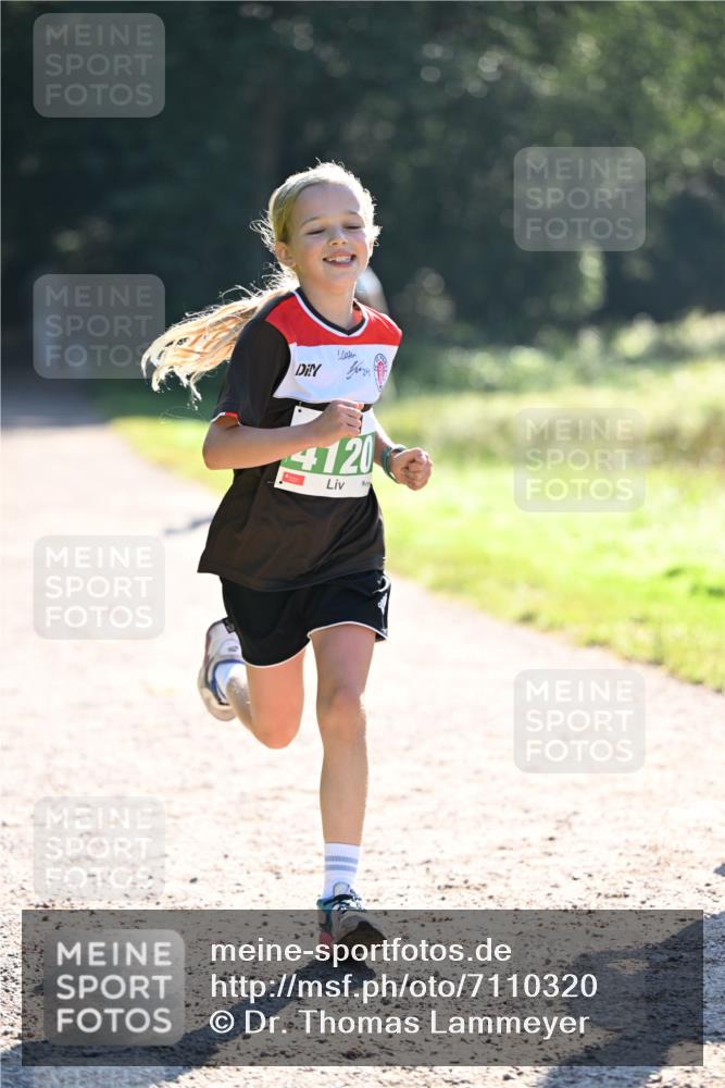 22.09.2024 - 32. Volkslauf durch das schöne Alstertal Dr. Thomas Lammeyer http://msf.ph/oto/7110320 22.09.2024 10:50:23 Laufen 120 meine-sportfotos.de