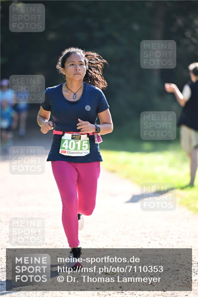 22.09.2024 - 32. Volkslauf durch das schöne Alstertal Dr. Thomas Lammeyer http://msf.ph/oto/7110353 22.09.2024 10:50:46 Laufen 4015 meine-sportfotos.de