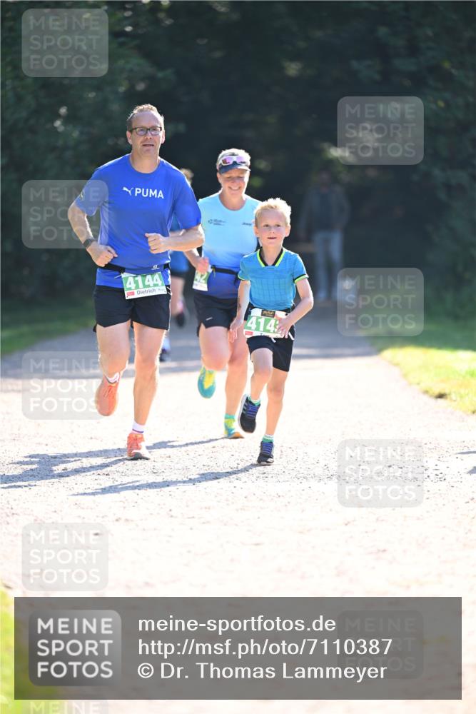 22.09.2024 - 32. Volkslauf durch das schöne Alstertal Dr. Thomas Lammeyer http://msf.ph/oto/7110387 22.09.2024 10:50:51 Laufen 4144, 414 meine-sportfotos.de