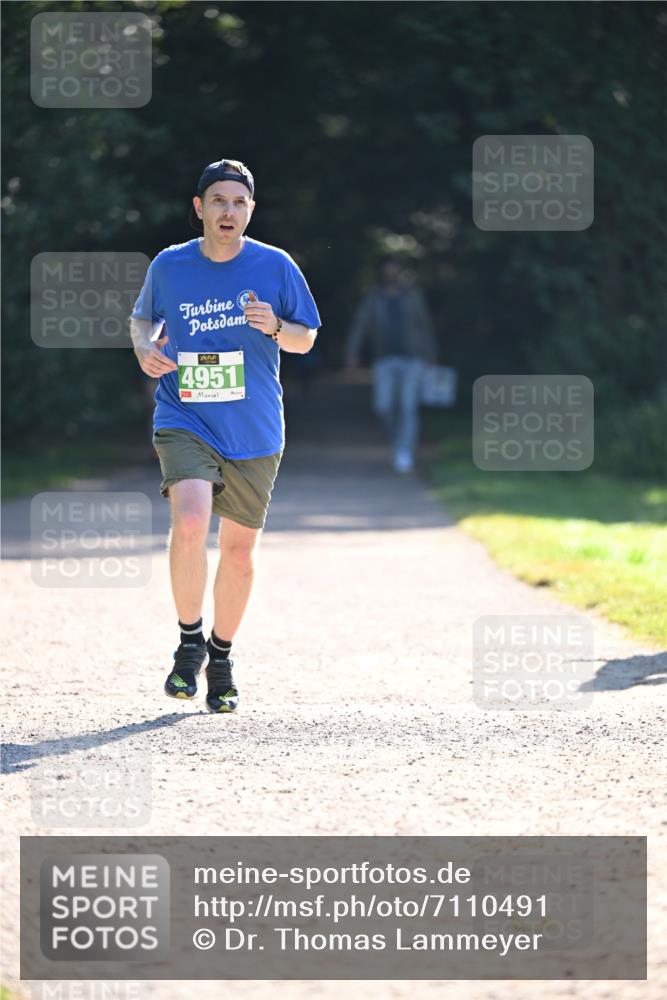 22.09.2024 - 32. Volkslauf durch das schöne Alstertal Dr. Thomas Lammeyer http://msf.ph/oto/7110491 22.09.2024 10:51:02 Laufen 4951 meine-sportfotos.de