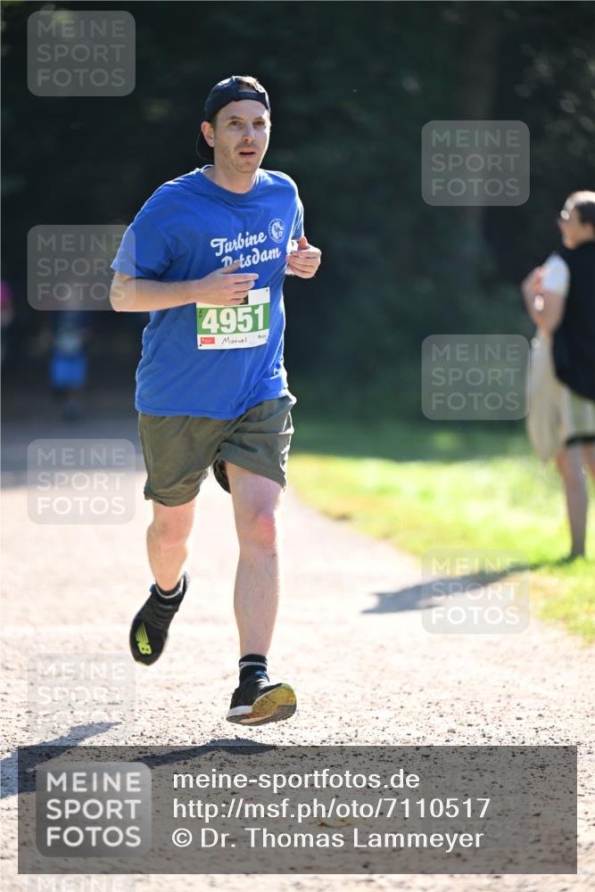 22.09.2024 - 32. Volkslauf durch das schöne Alstertal Dr. Thomas Lammeyer http://msf.ph/oto/7110517 22.09.2024 10:51:04 Laufen 4951 meine-sportfotos.de