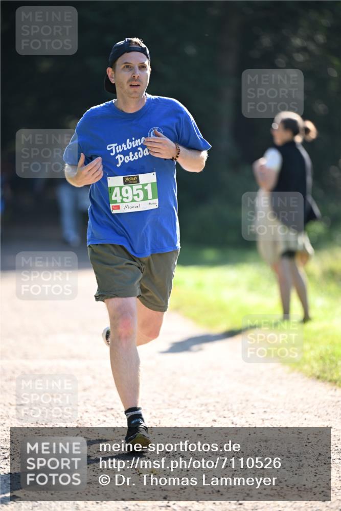 22.09.2024 - 32. Volkslauf durch das schöne Alstertal Dr. Thomas Lammeyer http://msf.ph/oto/7110526 22.09.2024 10:51:04 Laufen 4951 meine-sportfotos.de
