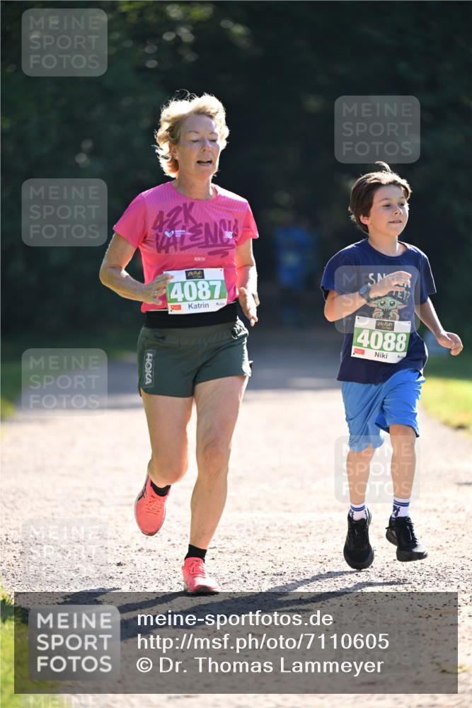 22.09.2024 - 32. Volkslauf durch das schöne Alstertal Dr. Thomas Lammeyer http://msf.ph/oto/7110605 22.09.2024 10:51:14 Laufen 42, 4087, 4088 meine-sportfotos.de
