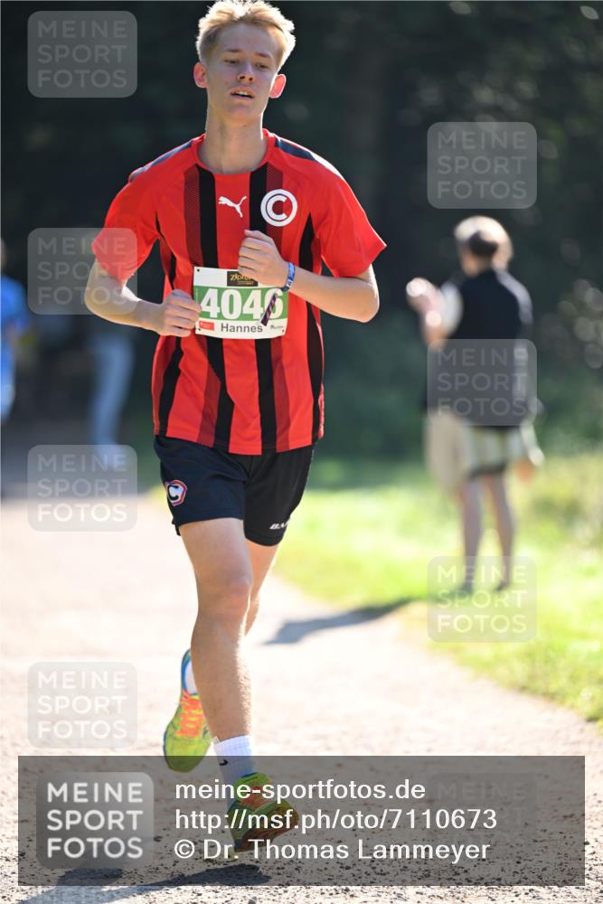 22.09.2024 - 32. Volkslauf durch das schöne Alstertal Dr. Thomas Lammeyer http://msf.ph/oto/7110673 22.09.2024 10:51:22 Laufen 4040 meine-sportfotos.de