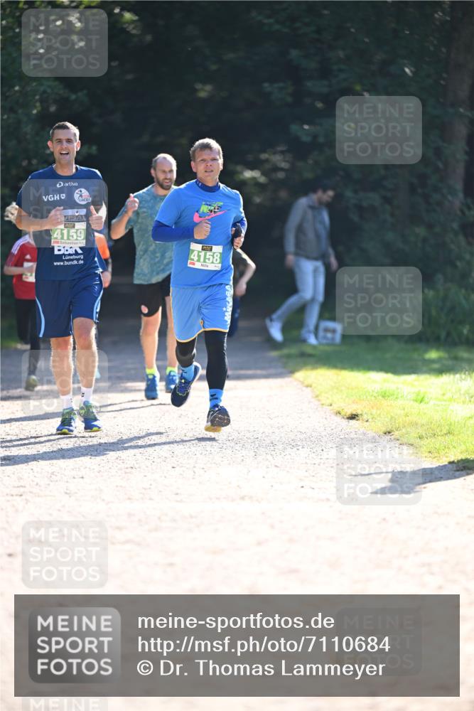 22.09.2024 - 32. Volkslauf durch das schöne Alstertal Dr. Thomas Lammeyer http://msf.ph/oto/7110684 22.09.2024 10:51:24 Laufen 4159, 4158 meine-sportfotos.de