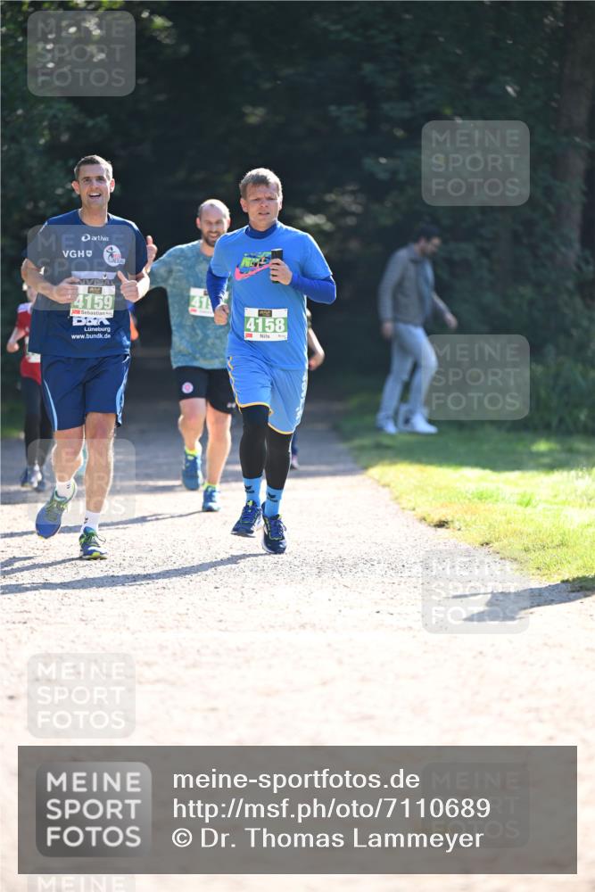 22.09.2024 - 32. Volkslauf durch das schöne Alstertal Dr. Thomas Lammeyer http://msf.ph/oto/7110689 22.09.2024 10:51:25 Laufen 4159, 4158 meine-sportfotos.de