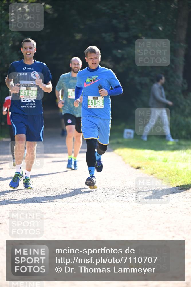 22.09.2024 - 32. Volkslauf durch das schöne Alstertal Dr. Thomas Lammeyer http://msf.ph/oto/7110707 22.09.2024 10:51:25 Laufen 4159, 4158 meine-sportfotos.de