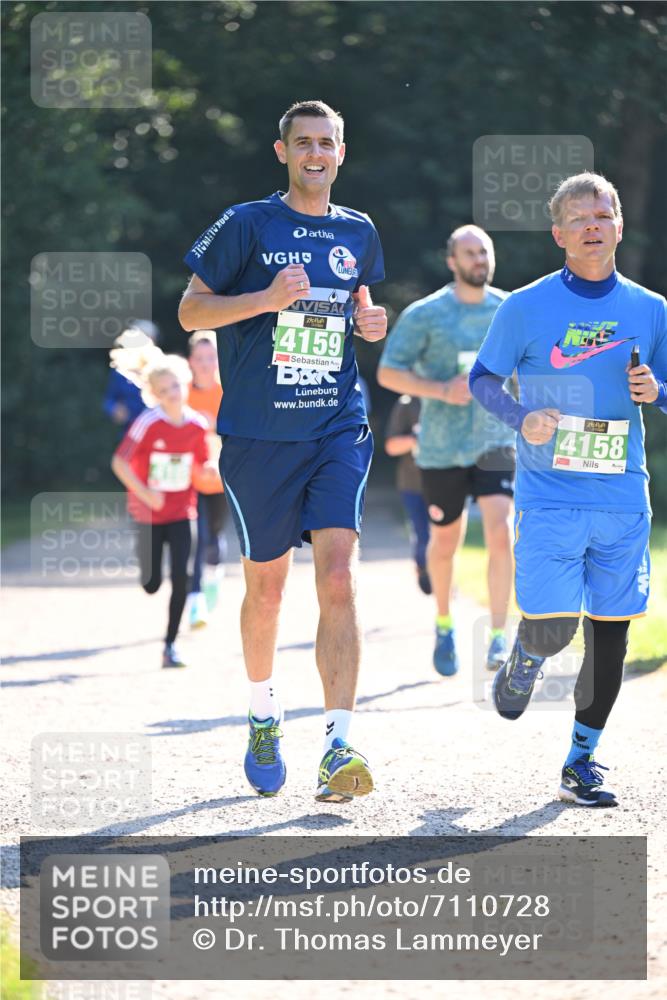 22.09.2024 - 32. Volkslauf durch das schöne Alstertal Dr. Thomas Lammeyer http://msf.ph/oto/7110728 22.09.2024 10:51:27 Laufen 4159, 4158 meine-sportfotos.de