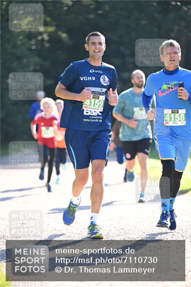 22.09.2024 - 32. Volkslauf durch das schöne Alstertal Dr. Thomas Lammeyer http://msf.ph/oto/7110730 22.09.2024 10:51:27 Laufen 4159, 4158, 1 meine-sportfotos.de