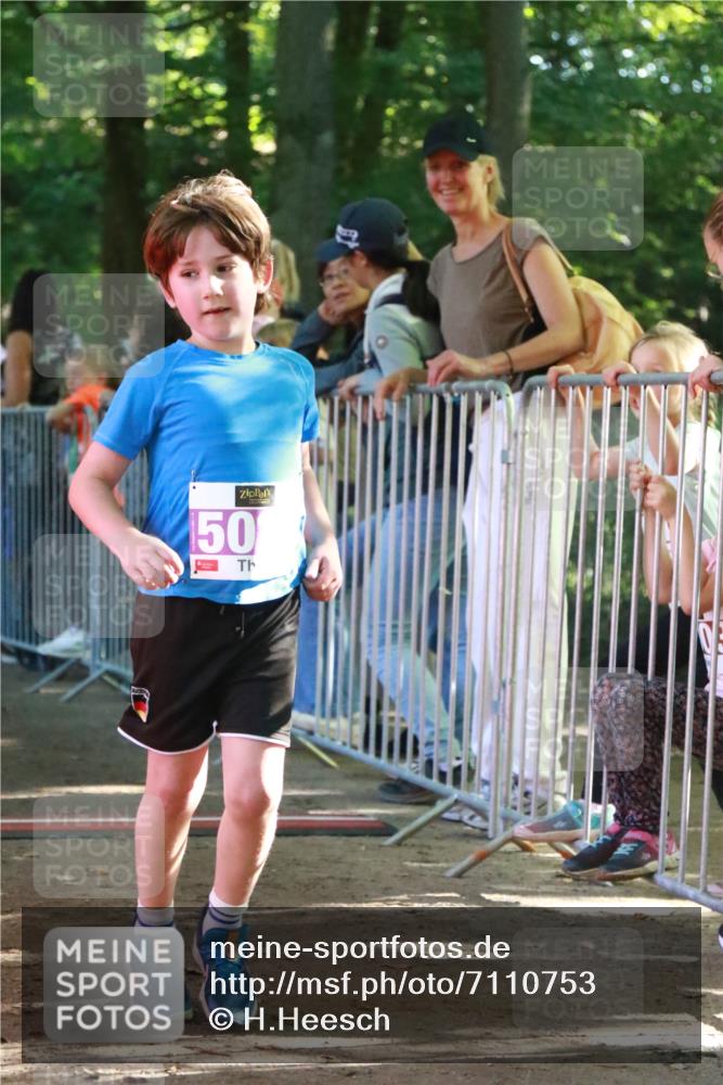 22.09.2024 - 32. Volkslauf durch das schöne Alstertal H.Heesch http://msf.ph/oto/7110753 22.09.2024 10:47:54 Ziel 5029 meine-sportfotos.de