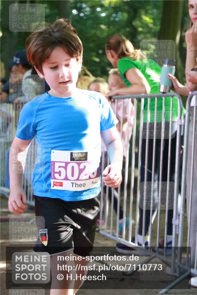 22.09.2024 - 32. Volkslauf durch das schöne Alstertal H.Heesch http://msf.ph/oto/7110773 22.09.2024 10:47:55 Ziel 5029 meine-sportfotos.de