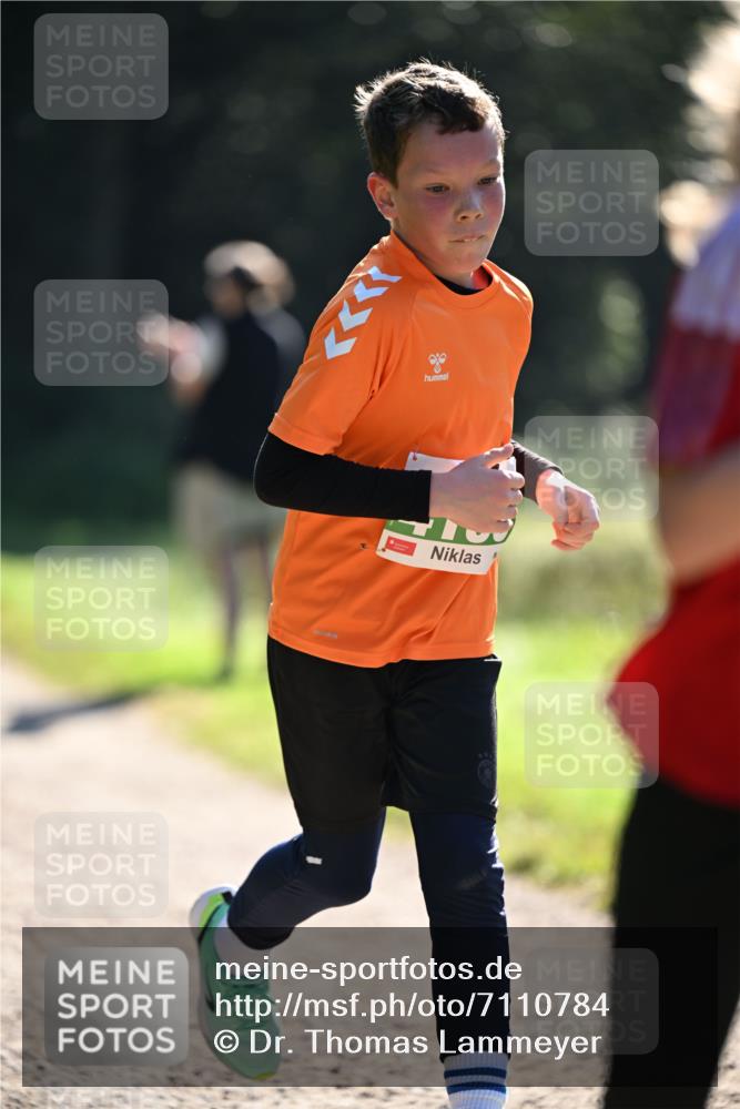 22.09.2024 - 32. Volkslauf durch das schöne Alstertal Dr. Thomas Lammeyer http://msf.ph/oto/7110784 22.09.2024 10:51:32 Laufen  meine-sportfotos.de