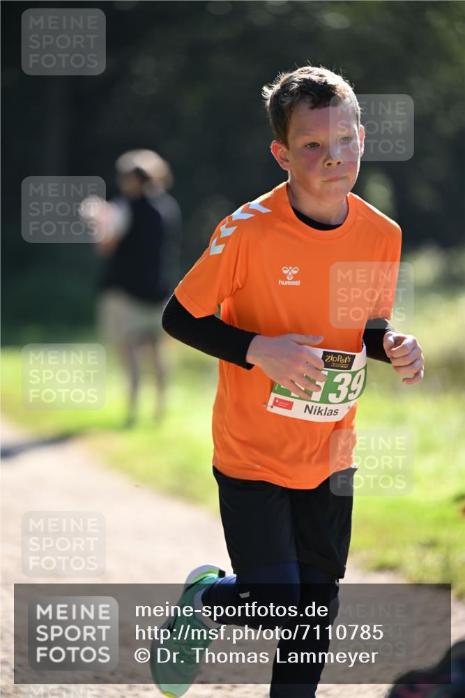 22.09.2024 - 32. Volkslauf durch das schöne Alstertal Dr. Thomas Lammeyer http://msf.ph/oto/7110785 22.09.2024 10:51:32 Laufen 39 meine-sportfotos.de