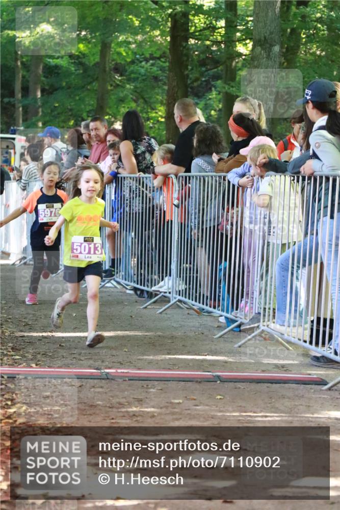 22.09.2024 - 32. Volkslauf durch das schöne Alstertal H.Heesch http://msf.ph/oto/7110902 22.09.2024 10:48:39 Ziel 5013, 5020, 5024, 5028, 5036, 5969, 5971, 5975, 5976 meine-sportfotos.de