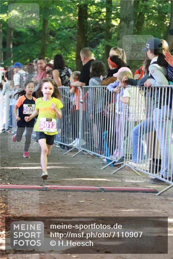 22.09.2024 - 32. Volkslauf durch das schöne Alstertal H.Heesch http://msf.ph/oto/7110907 22.09.2024 10:48:39 Ziel 5013, 5020, 5024, 5028, 5036, 5969, 5971, 5975, 5976 meine-sportfotos.de