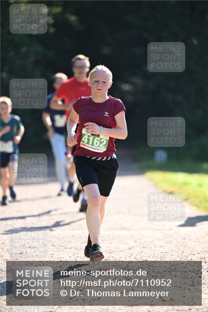 22.09.2024 - 32. Volkslauf durch das schöne Alstertal Dr. Thomas Lammeyer http://msf.ph/oto/7110952 22.09.2024 10:51:52 Laufen 4162 meine-sportfotos.de