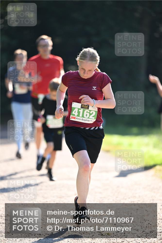 22.09.2024 - 32. Volkslauf durch das schöne Alstertal Dr. Thomas Lammeyer http://msf.ph/oto/7110967 22.09.2024 10:51:53 Laufen 4162 meine-sportfotos.de
