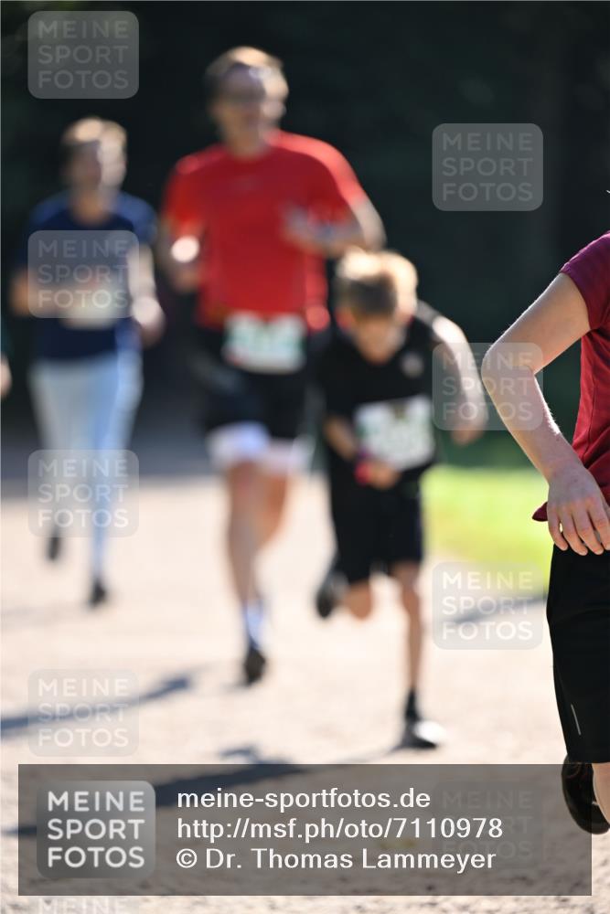 22.09.2024 - 32. Volkslauf durch das schöne Alstertal Dr. Thomas Lammeyer http://msf.ph/oto/7110978 22.09.2024 10:51:54 Laufen  meine-sportfotos.de