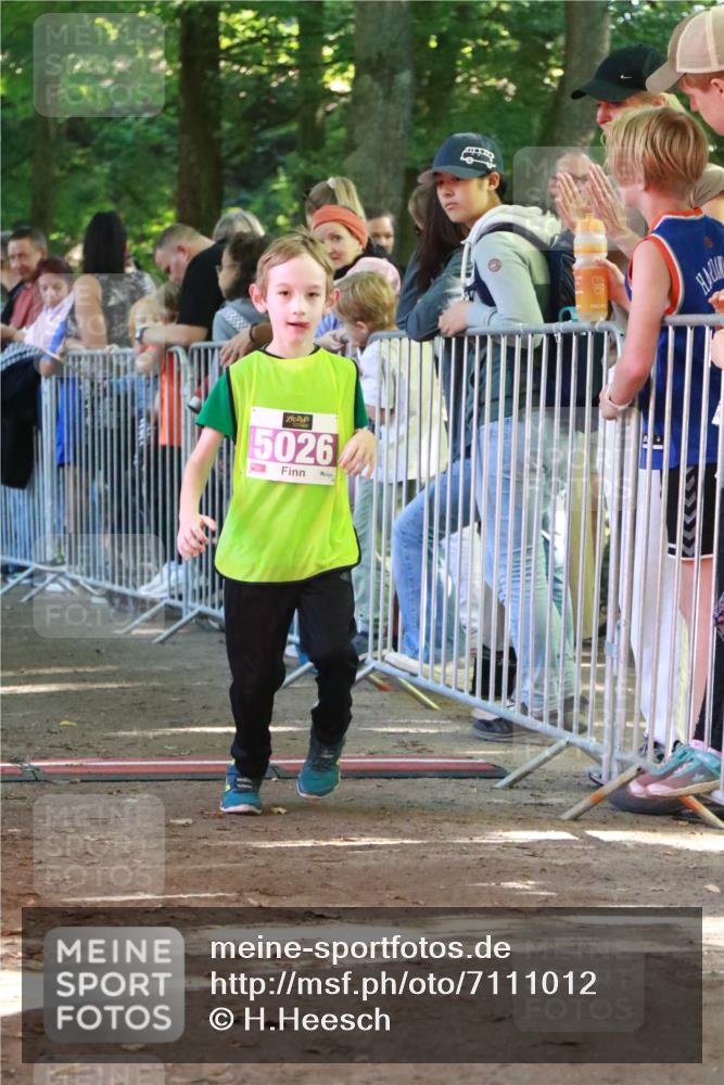 22.09.2024 - 32. Volkslauf durch das schöne Alstertal H.Heesch http://msf.ph/oto/7111012 22.09.2024 10:48:56 Ziel 5026 meine-sportfotos.de