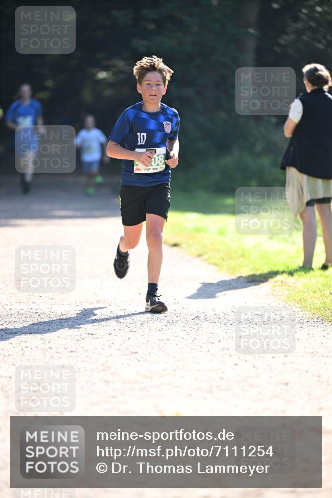 22.09.2024 - 32. Volkslauf durch das schöne Alstertal Dr. Thomas Lammeyer http://msf.ph/oto/7111254 22.09.2024 10:52:37 Laufen 08 meine-sportfotos.de
