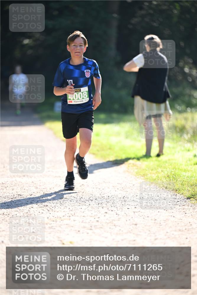 22.09.2024 - 32. Volkslauf durch das schöne Alstertal Dr. Thomas Lammeyer http://msf.ph/oto/7111265 22.09.2024 10:52:37 Laufen 008 meine-sportfotos.de