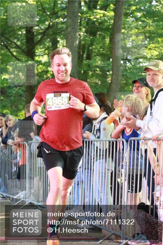 22.09.2024 - 32. Volkslauf durch das schöne Alstertal H.Heesch http://msf.ph/oto/7111322 22.09.2024 10:51:58 Ziel 4968 meine-sportfotos.de