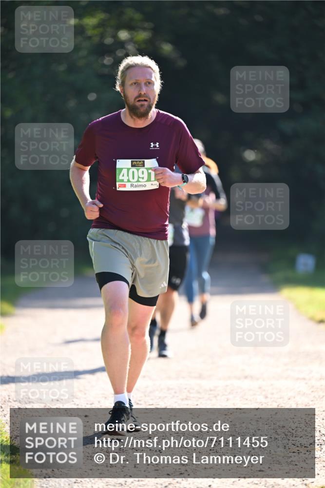 22.09.2024 - 32. Volkslauf durch das schöne Alstertal Dr. Thomas Lammeyer http://msf.ph/oto/7111455 22.09.2024 10:53:03 Laufen 4091 meine-sportfotos.de