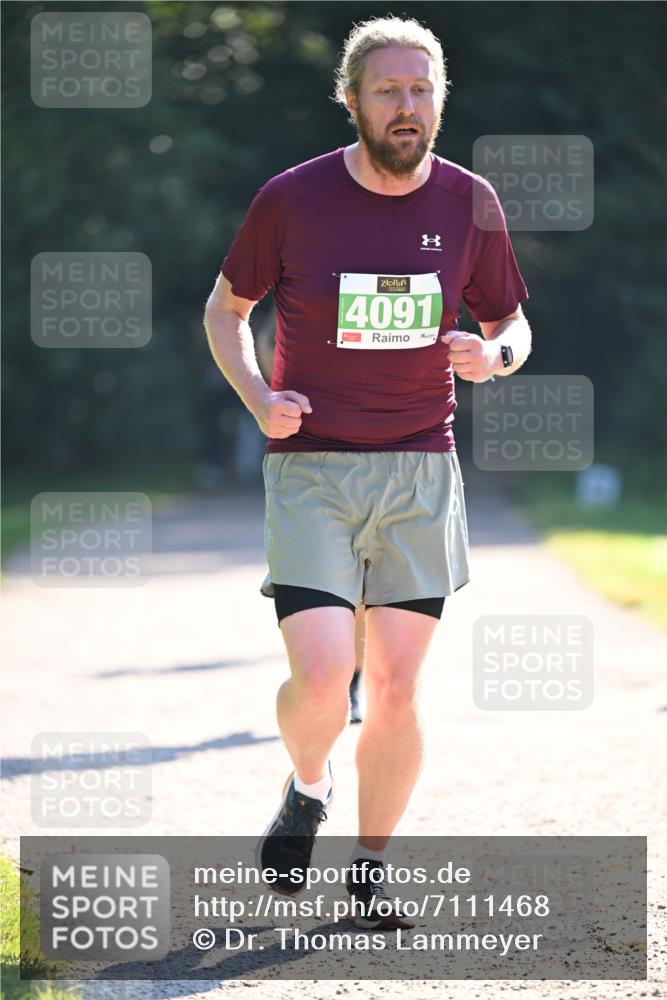 22.09.2024 - 32. Volkslauf durch das schöne Alstertal Dr. Thomas Lammeyer http://msf.ph/oto/7111468 22.09.2024 10:53:04 Laufen 4091 meine-sportfotos.de