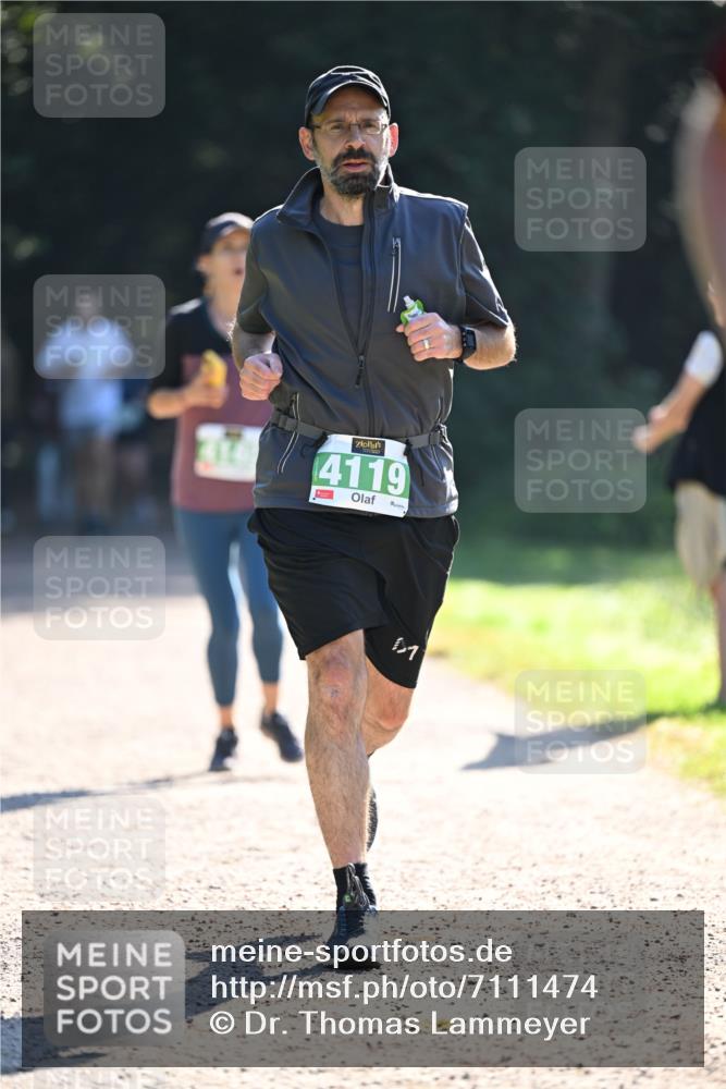 22.09.2024 - 32. Volkslauf durch das schöne Alstertal Dr. Thomas Lammeyer http://msf.ph/oto/7111474 22.09.2024 10:53:05 Laufen 4119, 1 meine-sportfotos.de