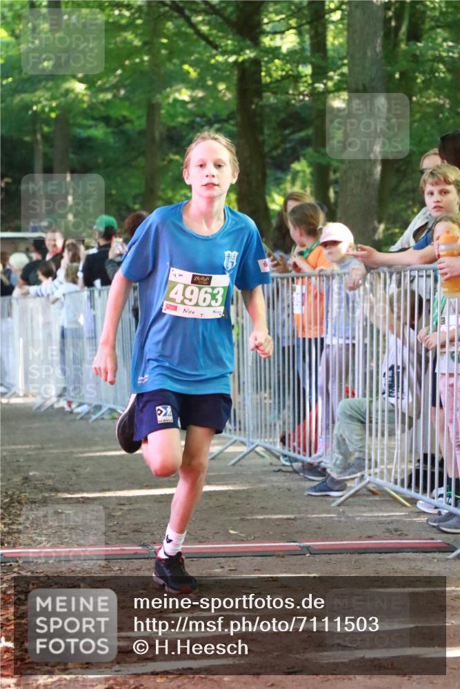 22.09.2024 - 32. Volkslauf durch das schöne Alstertal H.Heesch http://msf.ph/oto/7111503 22.09.2024 10:53:23 Ziel 4963 meine-sportfotos.de