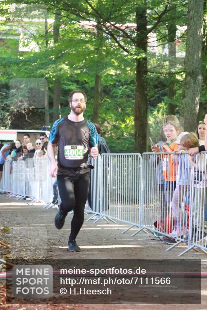 22.09.2024 - 32. Volkslauf durch das schöne Alstertal H.Heesch http://msf.ph/oto/7111566 22.09.2024 10:53:45 Ziel 4004, 4954 meine-sportfotos.de