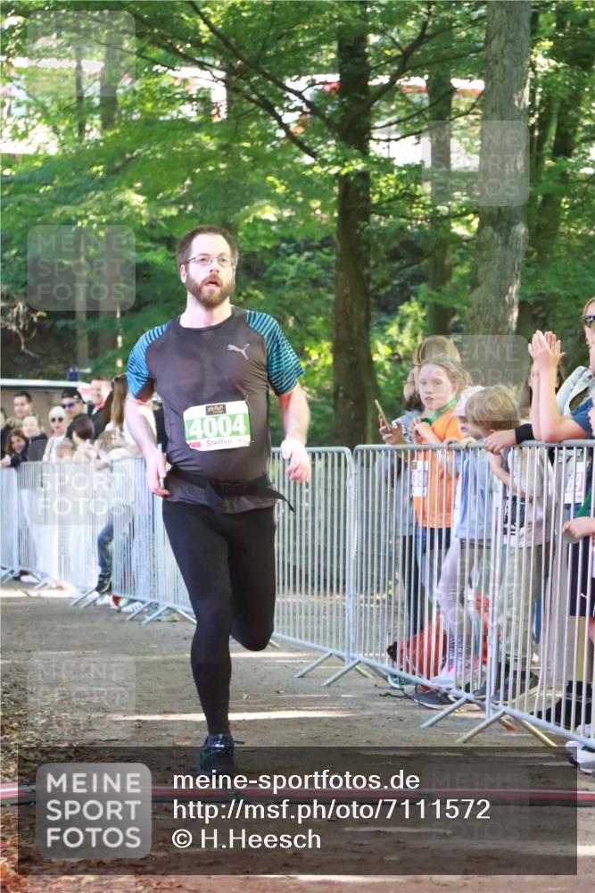 22.09.2024 - 32. Volkslauf durch das schöne Alstertal H.Heesch http://msf.ph/oto/7111572 22.09.2024 10:53:45 Ziel 4004, 4954 meine-sportfotos.de