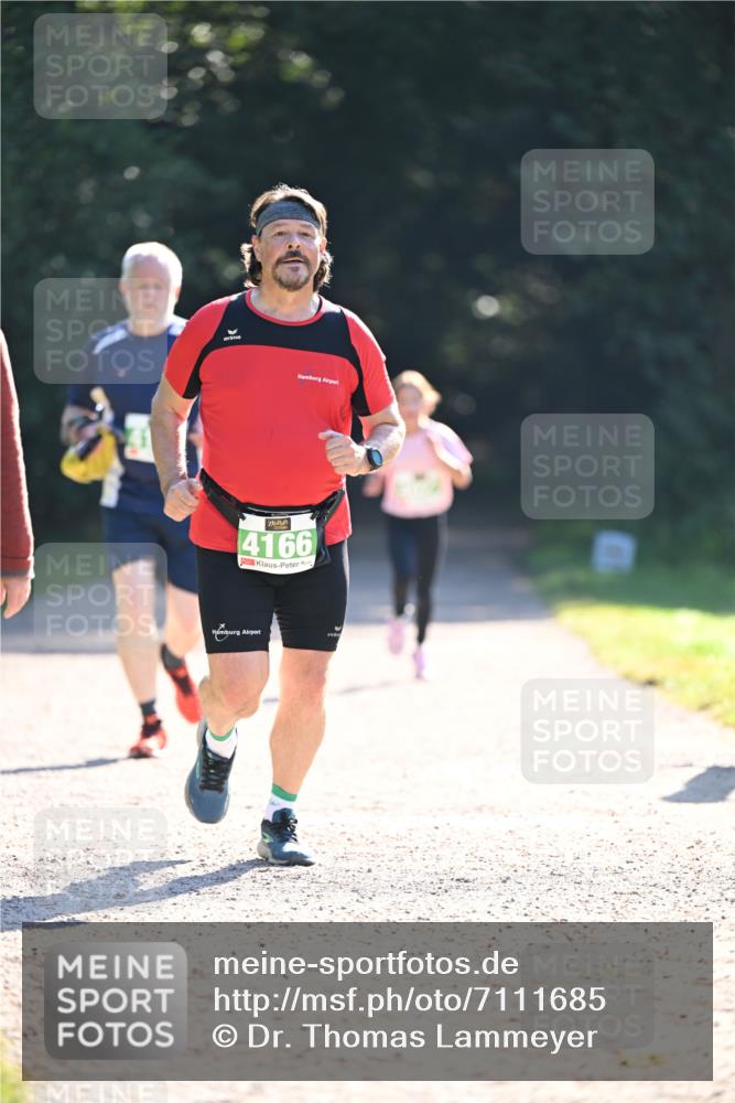 22.09.2024 - 32. Volkslauf durch das schöne Alstertal Dr. Thomas Lammeyer http://msf.ph/oto/7111685 22.09.2024 10:53:39 Laufen 4166 meine-sportfotos.de