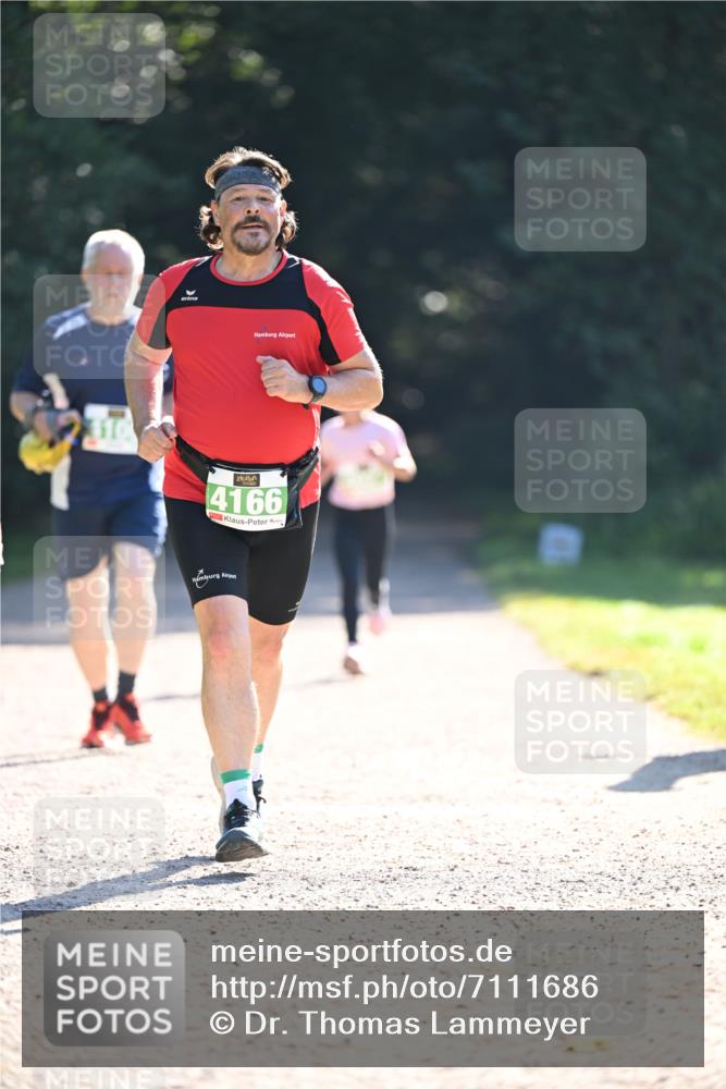 22.09.2024 - 32. Volkslauf durch das schöne Alstertal Dr. Thomas Lammeyer http://msf.ph/oto/7111686 22.09.2024 10:53:40 Laufen 4166 meine-sportfotos.de