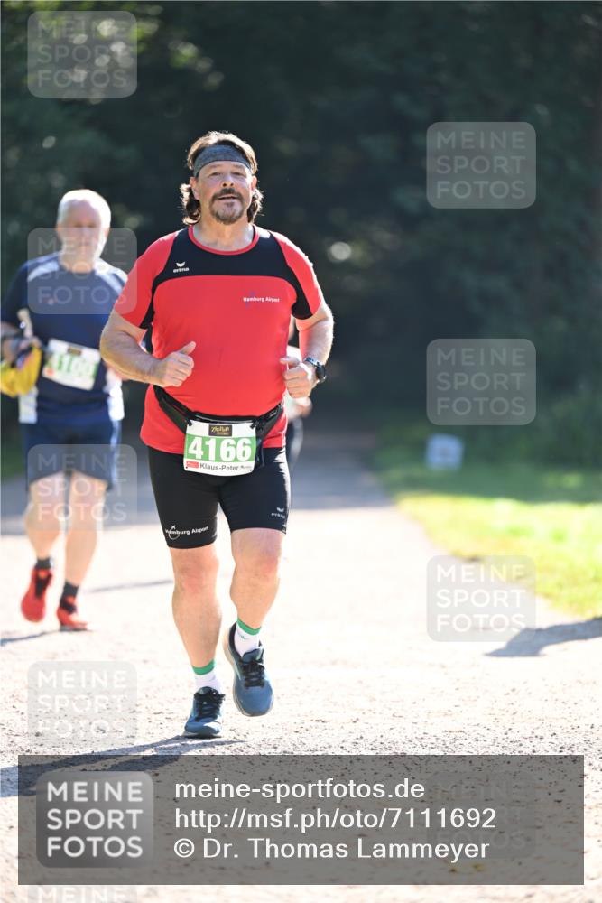 22.09.2024 - 32. Volkslauf durch das schöne Alstertal Dr. Thomas Lammeyer http://msf.ph/oto/7111692 22.09.2024 10:53:40 Laufen 100, 4166 meine-sportfotos.de