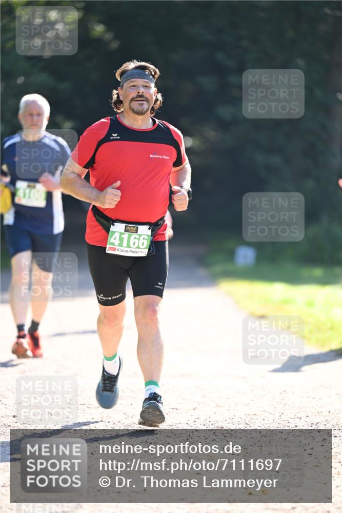 22.09.2024 - 32. Volkslauf durch das schöne Alstertal Dr. Thomas Lammeyer http://msf.ph/oto/7111697 22.09.2024 10:53:40 Laufen 4166, 9 meine-sportfotos.de