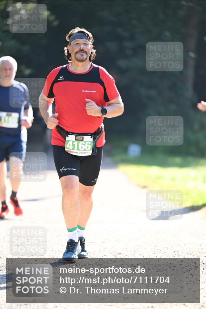 22.09.2024 - 32. Volkslauf durch das schöne Alstertal Dr. Thomas Lammeyer http://msf.ph/oto/7111704 22.09.2024 10:53:40 Laufen 4166 meine-sportfotos.de