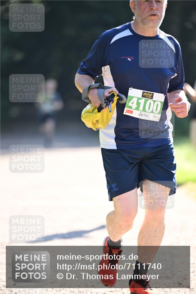 22.09.2024 - 32. Volkslauf durch das schöne Alstertal Dr. Thomas Lammeyer http://msf.ph/oto/7111740 22.09.2024 10:53:43 Laufen 4100, 1 meine-sportfotos.de