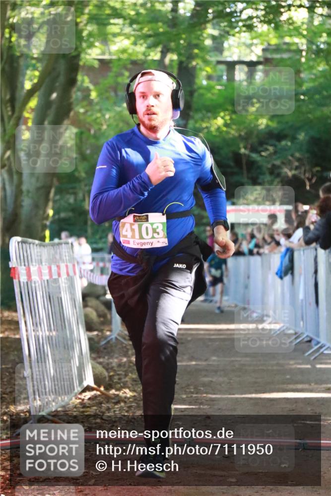 22.09.2024 - 32. Volkslauf durch das schöne Alstertal H.Heesch http://msf.ph/oto/7111950 22.09.2024 10:55:42 Ziel 4042, 4066, 4103, 4155, 4165 meine-sportfotos.de