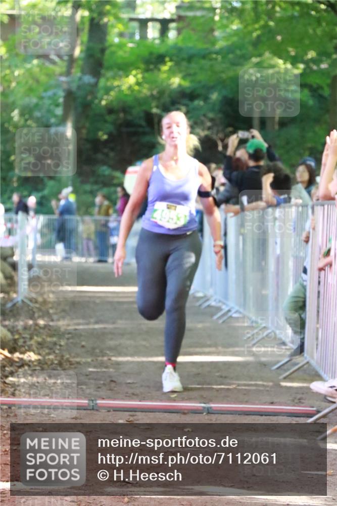 22.09.2024 - 32. Volkslauf durch das schöne Alstertal H.Heesch http://msf.ph/oto/7112061 22.09.2024 10:55:55 Ziel 4164, 4953 meine-sportfotos.de