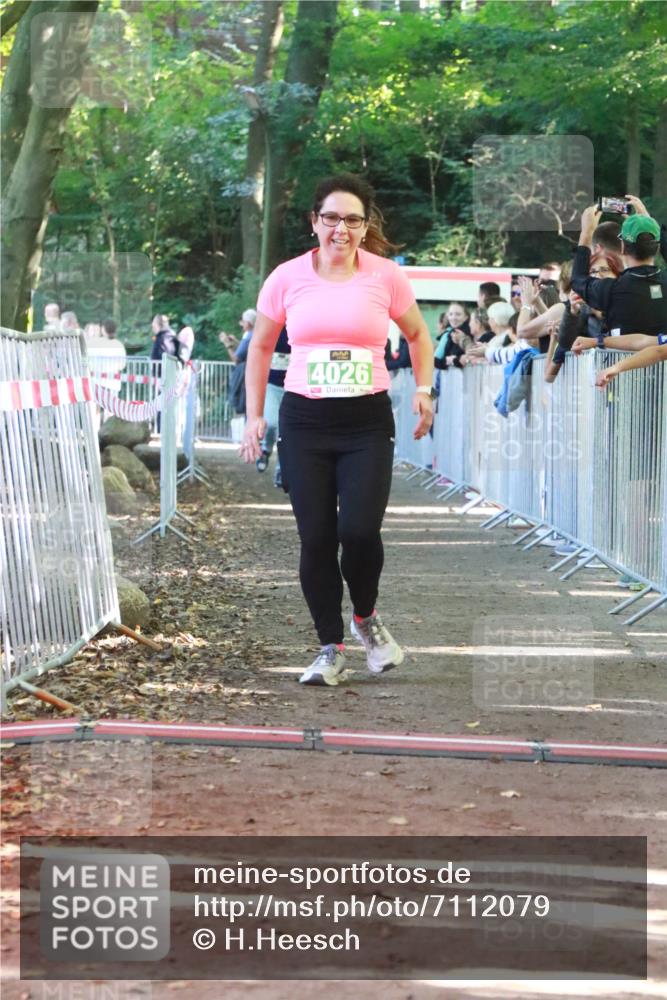 22.09.2024 - 32. Volkslauf durch das schöne Alstertal H.Heesch http://msf.ph/oto/7112079 22.09.2024 10:56:08 Ziel 4026, 4964 meine-sportfotos.de