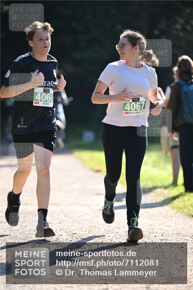 22.09.2024 - 32. Volkslauf durch das schöne Alstertal Dr. Thomas Lammeyer http://msf.ph/oto/7112081 22.09.2024 10:54:35 Laufen 4068, 4801, 4067 meine-sportfotos.de