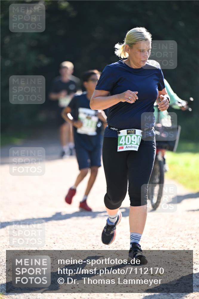 22.09.2024 - 32. Volkslauf durch das schöne Alstertal Dr. Thomas Lammeyer http://msf.ph/oto/7112170 22.09.2024 10:54:40 Laufen 4090 meine-sportfotos.de