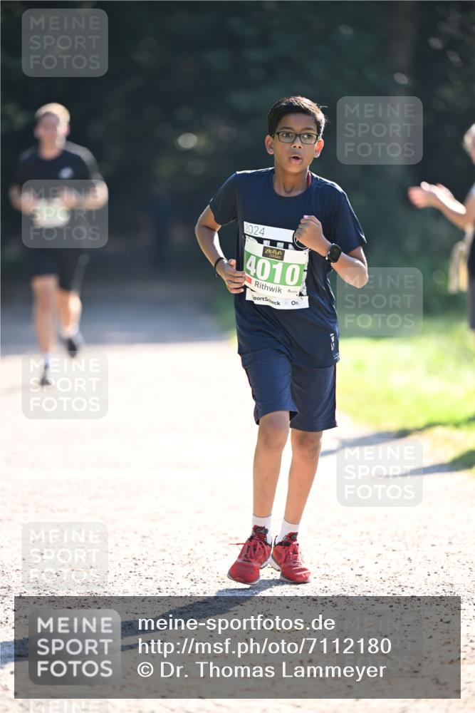 22.09.2024 - 32. Volkslauf durch das schöne Alstertal Dr. Thomas Lammeyer http://msf.ph/oto/7112180 22.09.2024 10:54:42 Laufen 2024, 4010 meine-sportfotos.de
