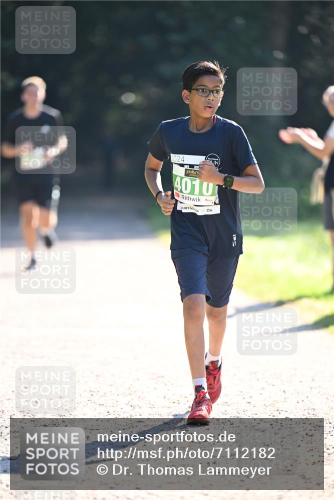 22.09.2024 - 32. Volkslauf durch das schöne Alstertal Dr. Thomas Lammeyer http://msf.ph/oto/7112182 22.09.2024 10:54:42 Laufen 2024, 4010 meine-sportfotos.de
