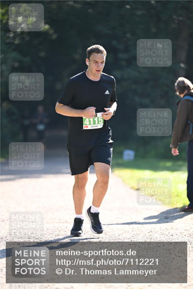 22.09.2024 - 32. Volkslauf durch das schöne Alstertal Dr. Thomas Lammeyer http://msf.ph/oto/7112221 22.09.2024 10:54:46 Laufen 4115 meine-sportfotos.de