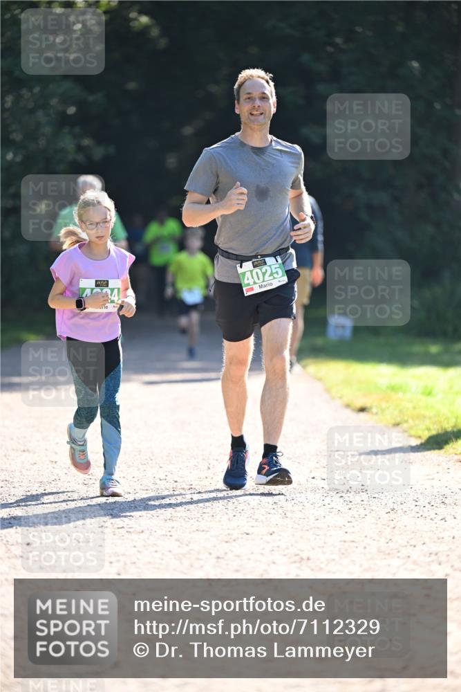 22.09.2024 - 32. Volkslauf durch das schöne Alstertal Dr. Thomas Lammeyer http://msf.ph/oto/7112329 22.09.2024 10:55:36 Laufen 434, 4025 meine-sportfotos.de
