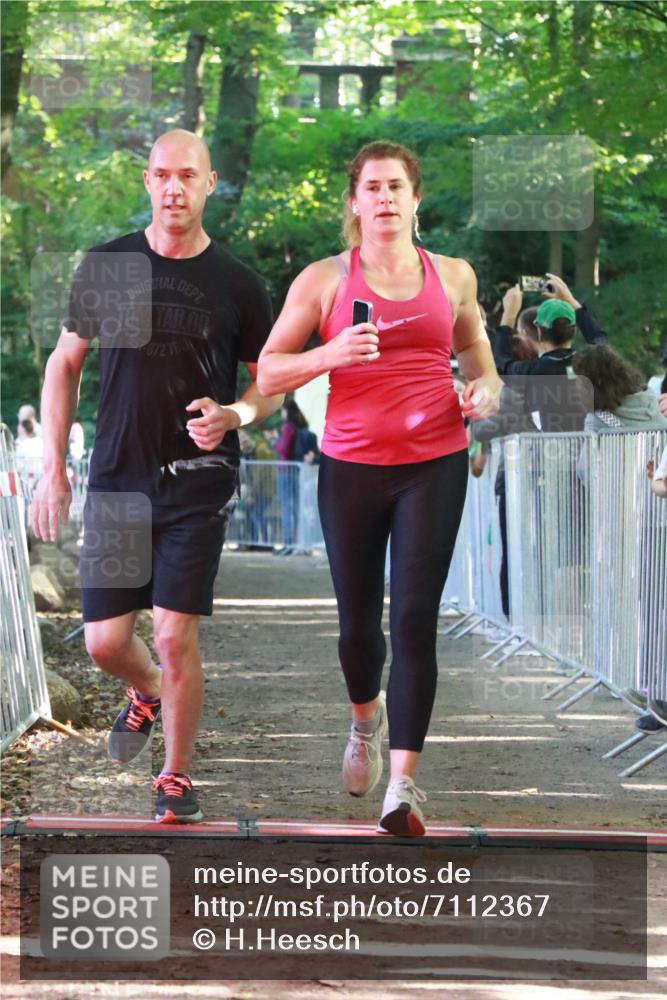 22.09.2024 - 32. Volkslauf durch das schöne Alstertal H.Heesch http://msf.ph/oto/7112367 22.09.2024 10:56:45 Ziel  meine-sportfotos.de