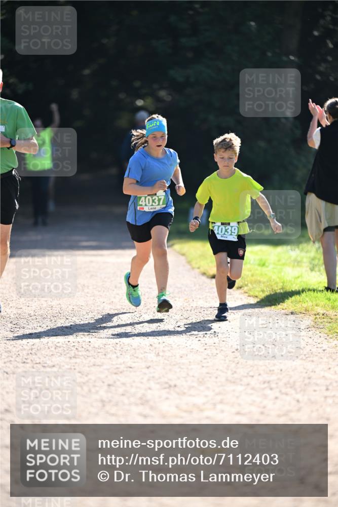 22.09.2024 - 32. Volkslauf durch das schöne Alstertal Dr. Thomas Lammeyer http://msf.ph/oto/7112403 22.09.2024 10:55:41 Laufen 4037, 4039 meine-sportfotos.de